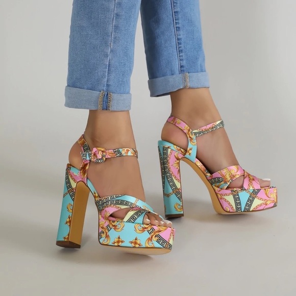 🔥New🔥Jolisa Heels. - Picture 2 of 7